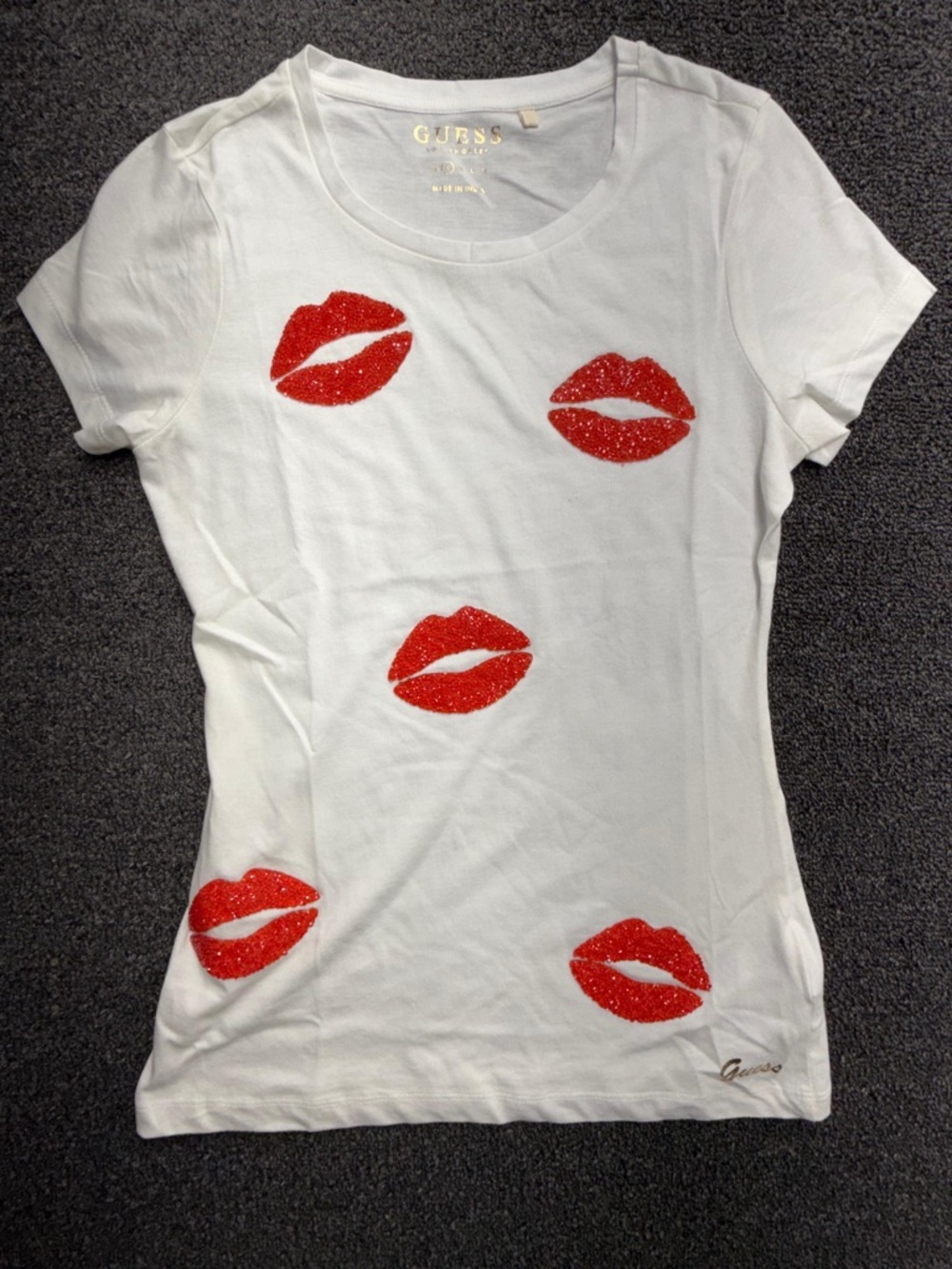 GUESS White Short-Sleeve Tee with Red Glitter Kiss Motifs